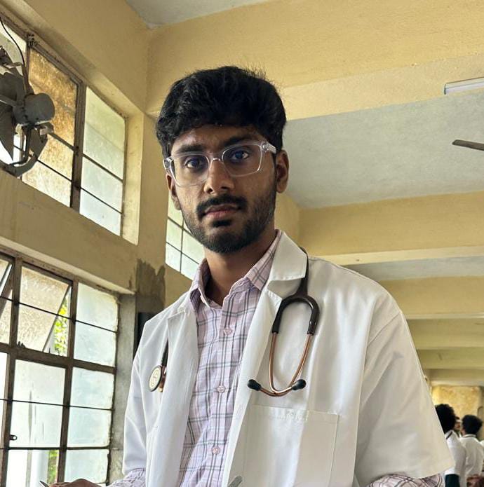Dr. Ravinth M